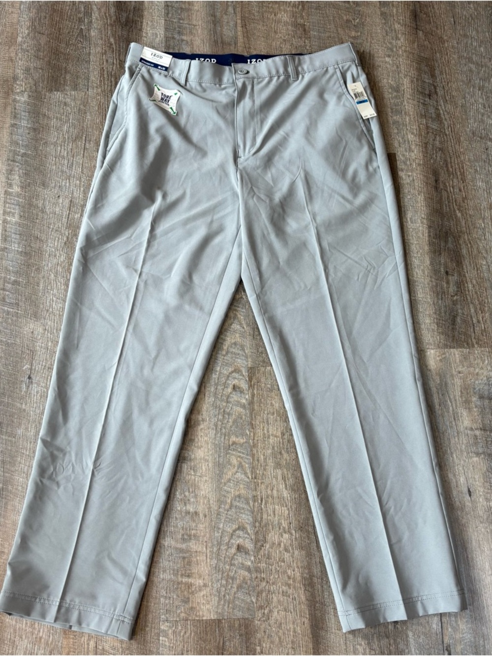 New IZOD Golf Pants Men’s 36 X 32 Gray Straight Fit Stretch Wicking $70 UPF 40